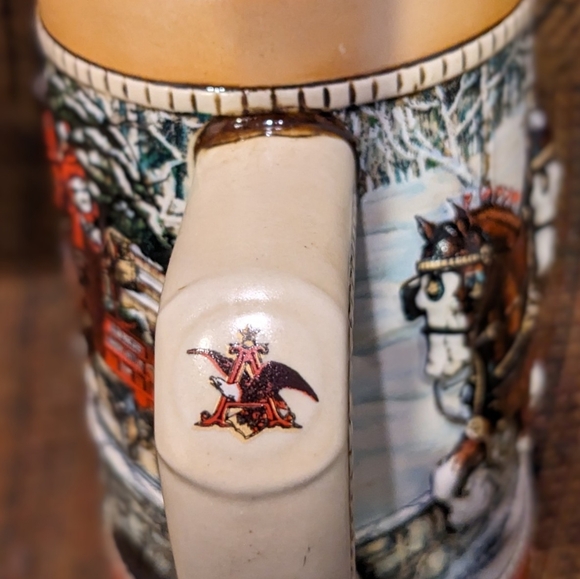 2 Budweiser Steins 1988 & 1989 Collectors Series - Picture 3 of 9